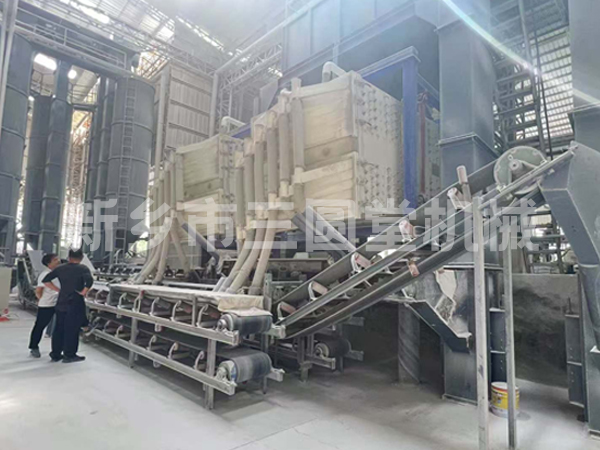 鋁炭行業(yè)篩分方形搖擺篩